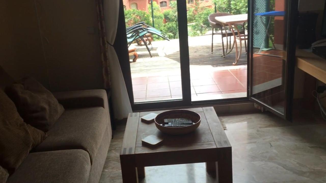 Luxury 2-Bedrooms & Bathrooms Estepona Apartment Exterior photo
