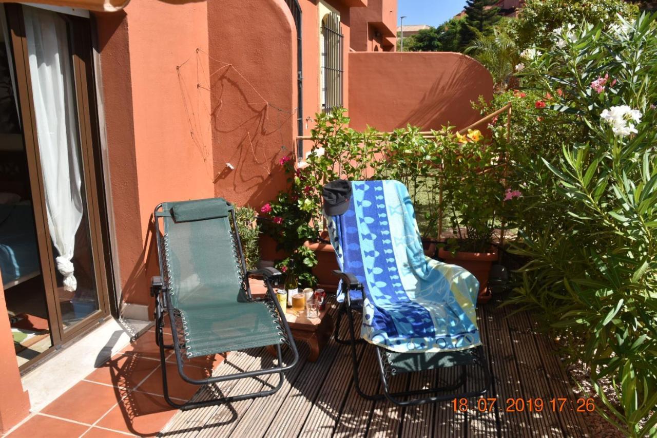 Luxury 2-Bedrooms & Bathrooms Estepona Apartment Exterior photo