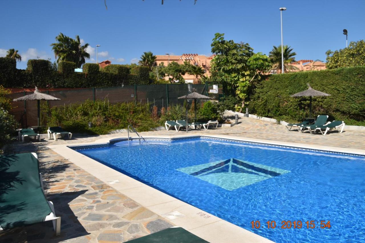Luxury 2-Bedrooms & Bathrooms Estepona Apartment Exterior photo